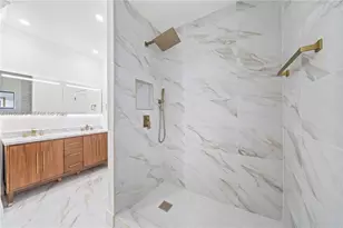 1735 NW 84th St, Miami, FL 33147 - Photo 18