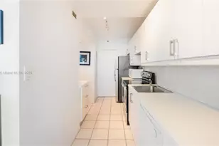 100 Lincoln Rd, Miami Beach, FL 33139 - Photo 6