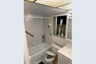 8450 Sunrise Lakes Blvd #306, Sunrise, FL 33322 - Photo 6