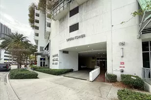 1750 N Bayshore Dr, Miami, FL 33132 - Photo 18