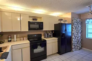 7050 NW 44th St, Lauderhill, FL 33319 - Photo 20