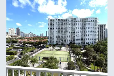 2801 NE 183rd St #806W, Aventura, FL 33160 - Photo 2