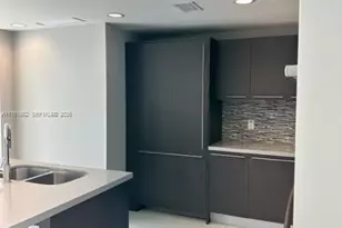 7661 NW 107th Ave, Doral, FL 33178 - Photo 2