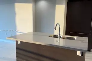 7661 NW 107th Ave, Doral, FL 33178 - Photo 10