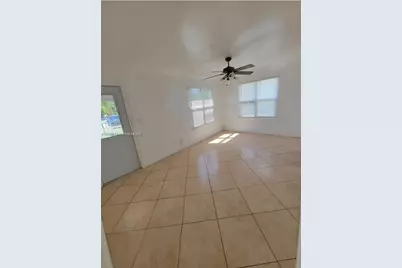 247 NW 97th St, Miami, FL 33150 - Photo 6