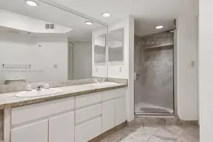 16485 Collins Ave, Sunny Isles Beach, FL 33160 - Photo 10