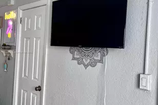 3700 Collins Ave, Miami Beach, FL 33140 - Photo 10