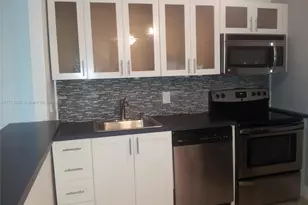 1470 NE 123rd St, North Miami, FL 33161 - Photo 2