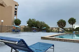 8889 Fontainebleau Blvd, Miami, FL 33172 - Photo 14