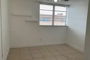 8889 Fontainebleau Blvd, Miami, FL 33172 - Photo 6