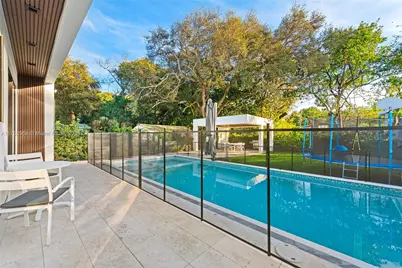 2572 NE 182nd Ter, North Miami Beach, FL 33160 - Photo 56