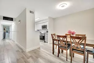 2445 NW 33rd St, Oakland Park, FL 33309 - Photo 10