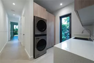 215 Shore Dr S, Miami, FL 33133 - Photo 26