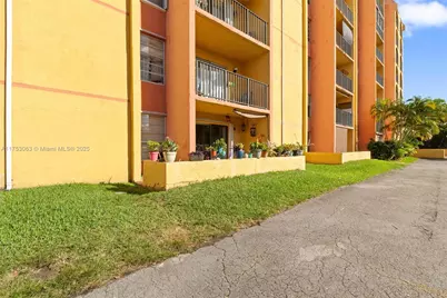 4801 NW 7th St #109-16, Miami, FL 33126 - Photo 2