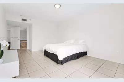 8925 Collins Ave #2E, Surfside, FL 33154 - Photo 20