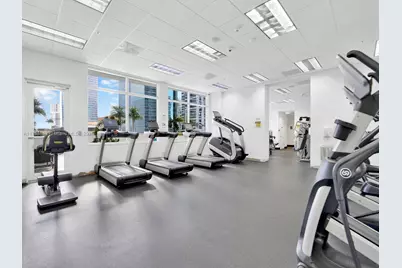 1200 Brickell Bay Dr #4019, Miami, FL 33131 - Photo 30