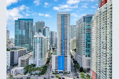 1200 Brickell Bay Dr #4019, Miami, FL 33131 - Photo 2