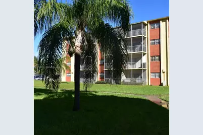 3610 NW 21st St #407, Lauderdale Lakes, FL 33311 - Photo 1