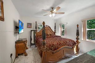 4727 NE 1st Ct, Miami, FL 33137 - Photo 24