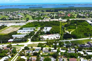 720 2nd Pl SW, Vero Beach, FL 32962 - Photo 12