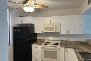 1524 Whitehall Dr, Davie, FL 33324 - Photo 30