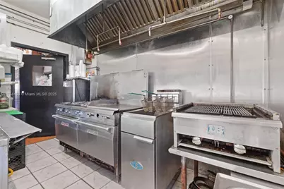 12239 SW 112 St, Miami, FL 33186 - Photo 10