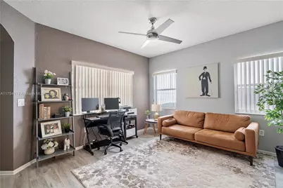 7546 NW 18th Dr, Pembroke Pines, FL 33024 - Photo 26