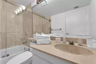 1717 N Bayshore Dr, Miami, FL 33132 - Photo 28