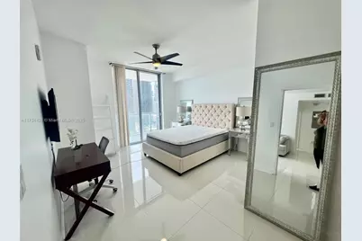 1111 SW 1st Ave #3223, Miami, FL 33130 - Photo 4
