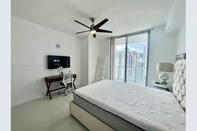 1111 SW 1st Ave #3223, Miami, FL 33130 - Photo 6