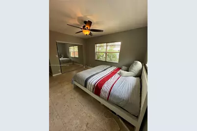 530 NE 15th Ct #1, Fort Lauderdale, FL 33304 - Photo 10