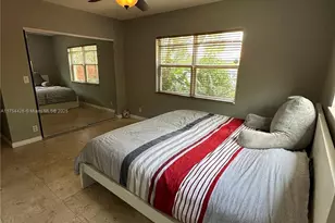 530 NE 15th Ct, Fort Lauderdale, FL 33304 - Photo 10