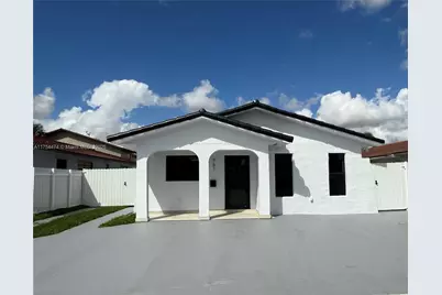 961 W 39th Pl, Hialeah, FL 33012 - Photo 1