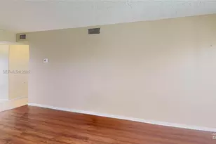 9320 Sunrise Lakes Blvd, Sunrise, FL 33322 - Photo 8