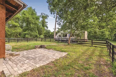 19474 NW 215th Terrace, Gainesville, FL 32643 - Photo 18
