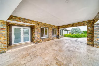 19390 SW 312th St, Homestead, FL 33030 - Photo 8