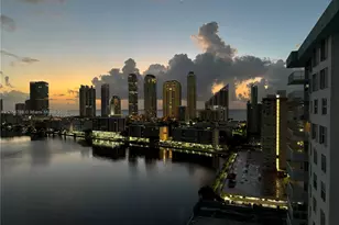 301 174th St, Sunny Isles Beach, FL 33160 - Photo 30