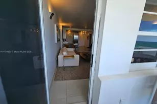 100 Lincoln Rd, Miami Beach, FL 33139 - Photo 26