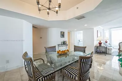 21205 Yacht Club Dr #1802, Aventura, FL 33180 - Photo 8