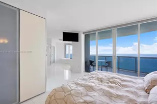 17555 Collins Ave, Sunny Isles Beach, FL 33160 - Photo 36