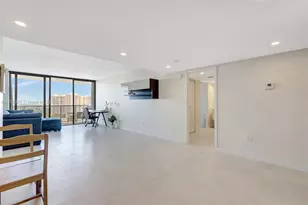 3675 N Country Club Dr, Aventura, FL 33180 - Photo 12