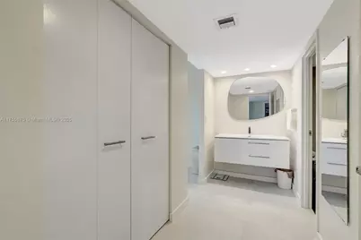 3675 N Country Club Dr #2310, Aventura, FL 33180 - Photo 28