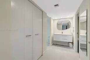 3675 N Country Club Dr, Aventura, FL 33180 - Photo 28