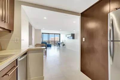 3675 N Country Club Dr #2310, Aventura, FL 33180 - Photo 22
