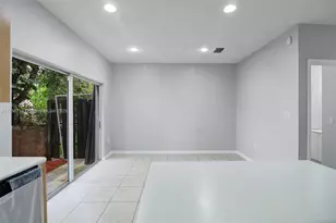 1615 SE 30th St, Homestead, FL 33035 - Photo 8