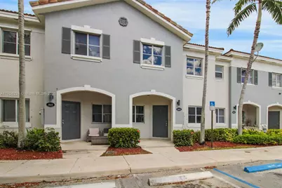 1615 SE 30th St #1615, Homestead, FL 33035 - Photo 2