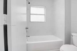 1615 SE 30th St, Homestead, FL 33035 - Photo 14