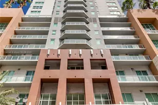 253 NE 2nd St, Miami, FL 33132 - Photo 24