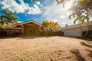 1750 Bay Dr, Miami Beach, FL 33141 - Photo 8