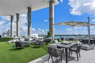 398 NE 5th St, Miami, FL 33132 - Photo 18